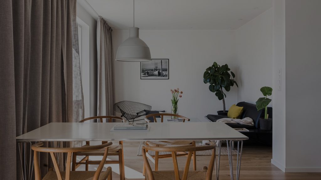 ljus lägenhet som tidigare var ett kontor